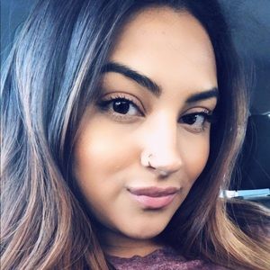 Meet your Posher, Yesenia